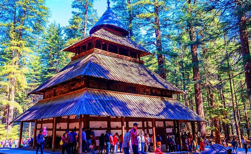 https://www.aadishaktitravels.com/public/img/Hadimba-Devi-Temple.jpg