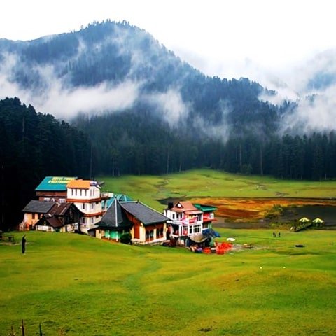 https://www.aadishaktitravels.com/public/img/Khajjiar.jpg