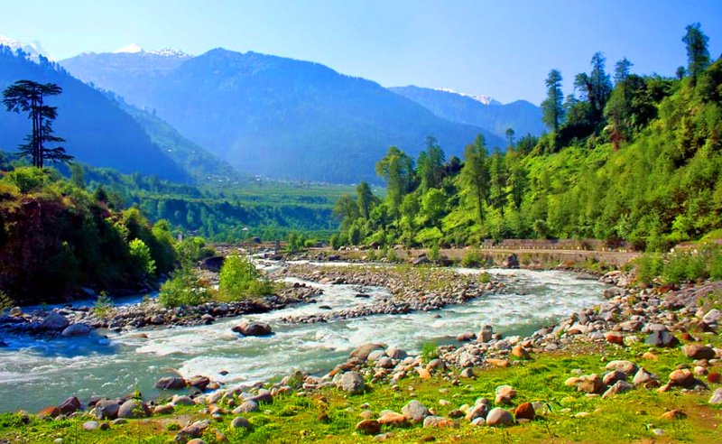 https://www.aadishaktitravels.com/public/img/beas-river.jpg