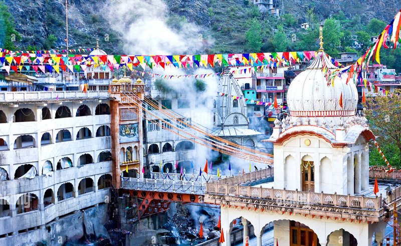 https://www.aadishaktitravels.com/public/img/manikaran-gurudwara.jpg